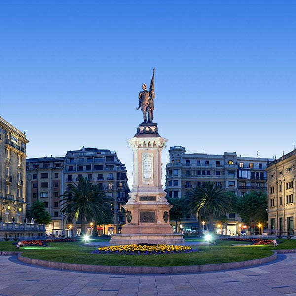 Milán